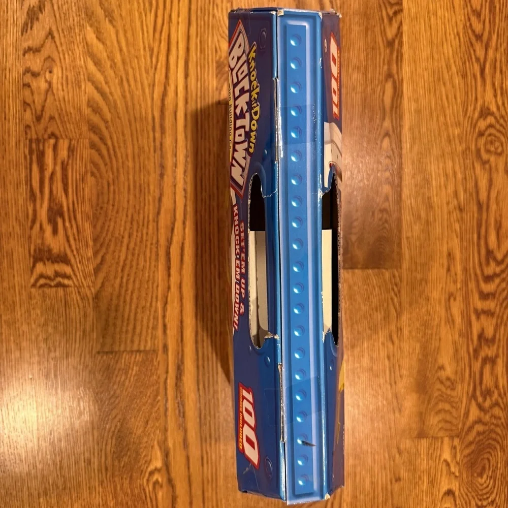 SPIN MASTER KNOCK-IT-DOWN BLOCK TOWN 100 DOMINOES GAME SET